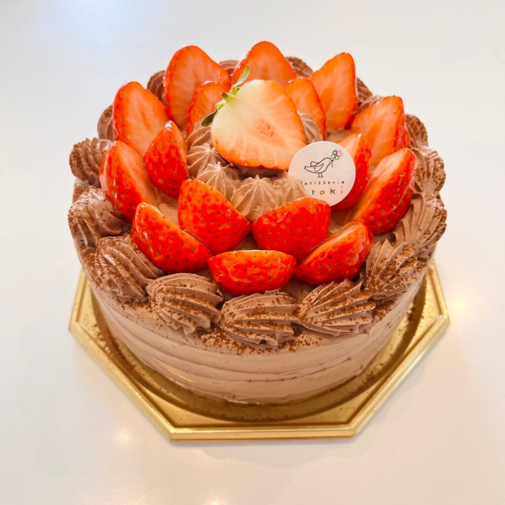 いちごの生チョコデコレーションケーキ