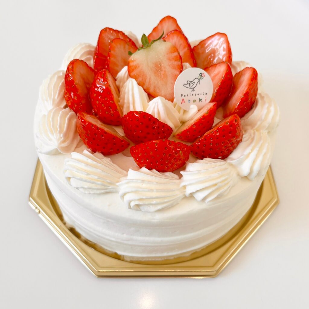 いちごのデコレーションケーキ